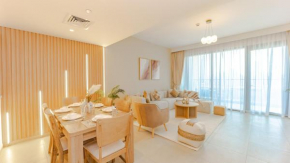 Burj Khalifa view with Grass Turf Balcony-Downtown by Tanami Holiday Homes
